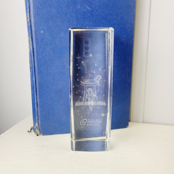 Gemini Crystal Paperweight - Picture 10 of 12